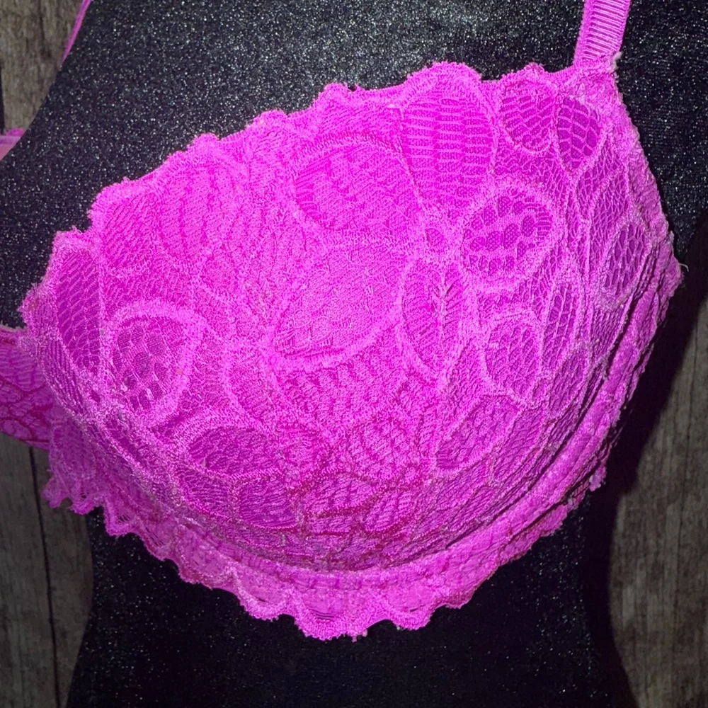Victoria’s Secret lace push-up bra